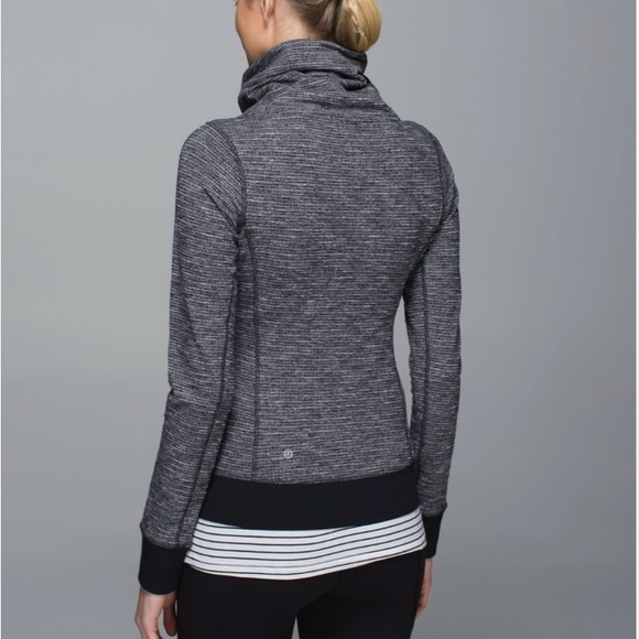 🍋LULULEMON🍋 Be Present Jacket Size 4 - Picture 2 of 12